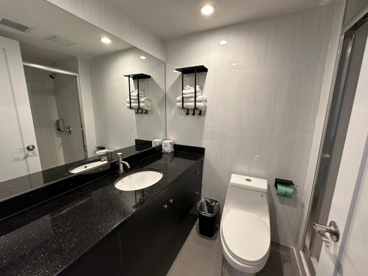 Regal Inn & Suites New York Laguardia Hotel Kültér fotó