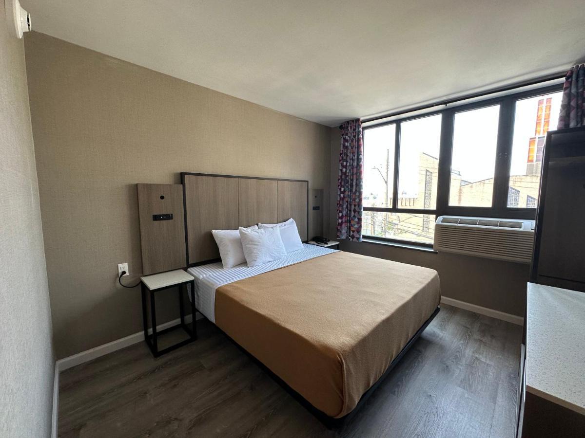 Regal Inn & Suites New York Laguardia Hotel Kültér fotó