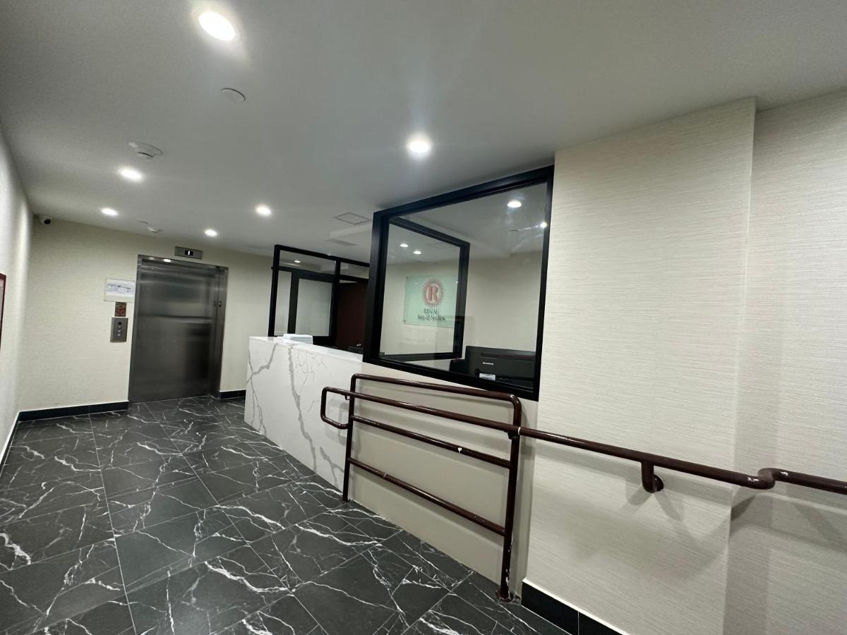 Regal Inn & Suites New York Laguardia Hotel Kültér fotó