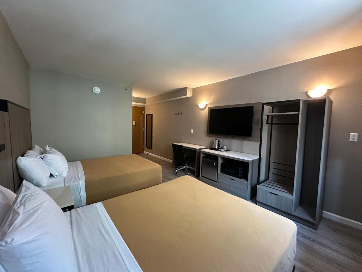 Regal Inn & Suites New York Laguardia Hotel Kültér fotó